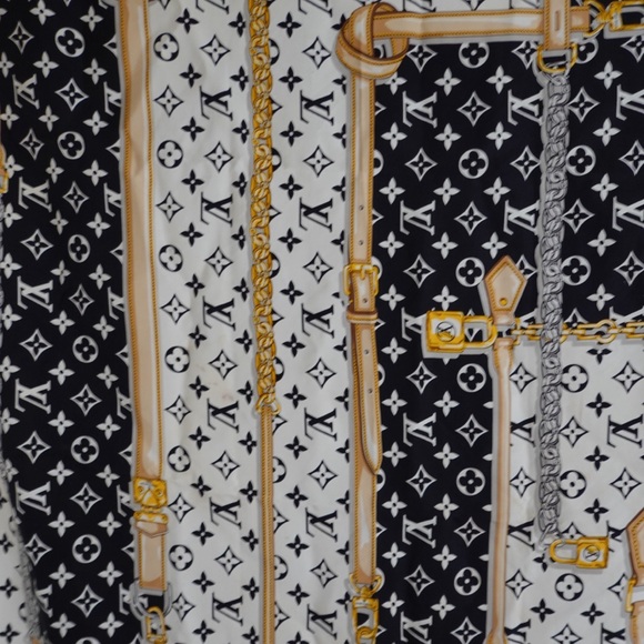 Louis Vuitton Monogram Belt Pattern Scarf - Picture 1 of 4